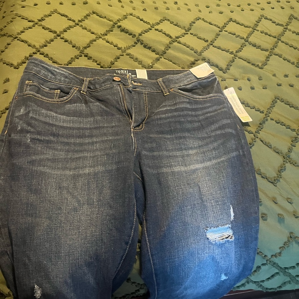 Time and Tru Blue Boyfriend Jeans Relaxed Fit Distressed